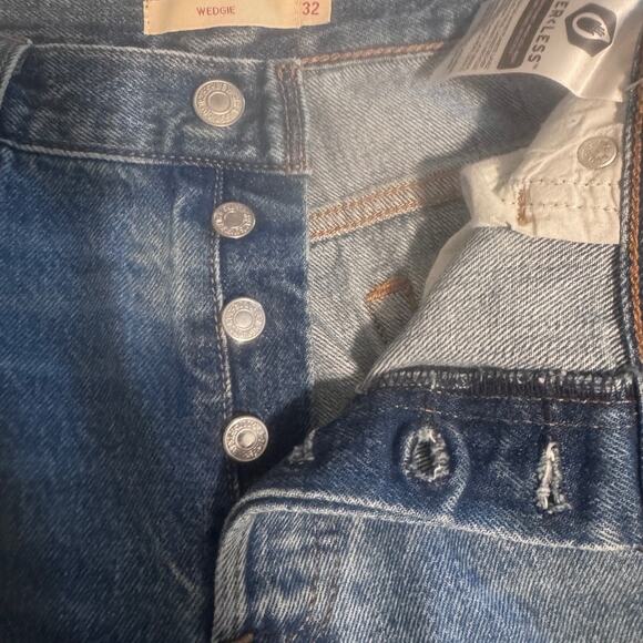 Levi's Blue Wedgie Straight Leg Jeans with Natural Distressing - Picture 7 of 8